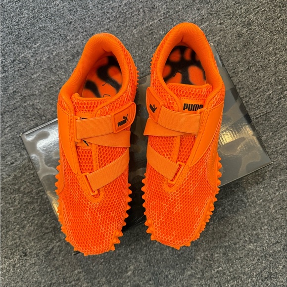 Mostro - Picture 5 of 9